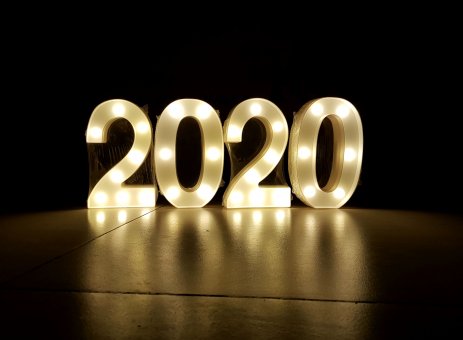 Цифры световые "2020"