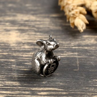 Сувенир кошельковый "Мышь с монеткой"