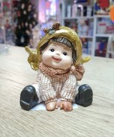 Сувенир "Ангелочек-малыш в свитере и шапочке с шишками"